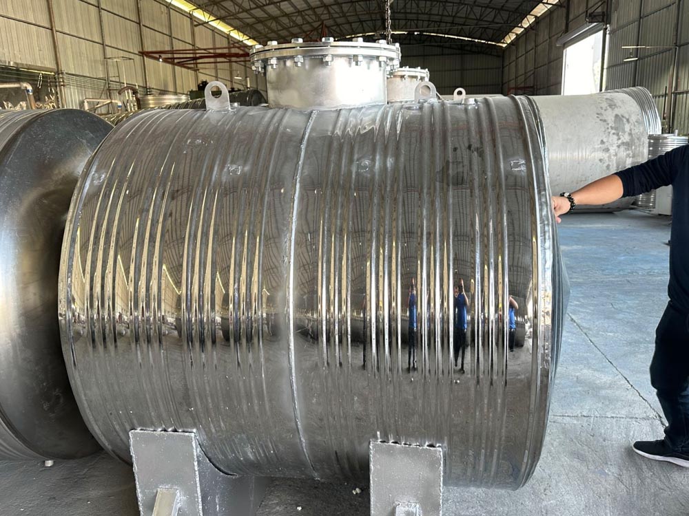 廣東不銹鋼承壓水箱廠家|圓形水箱 承壓儲存罐 保溫水箱