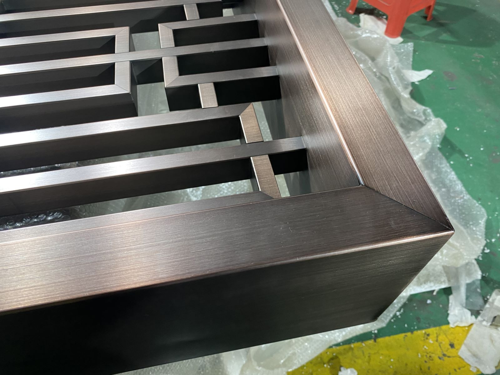 304不銹鋼屏風(fēng)古銅色定制