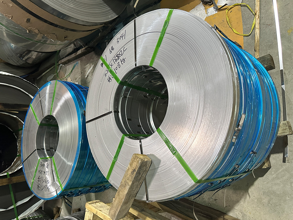 不銹鋼精密鋼帶分條